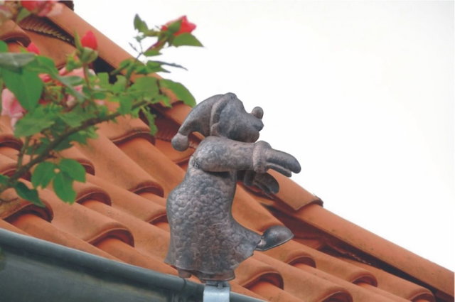 Dachrinnen- und Zaunfigur Schlafwandler, Gartendeko, Dachfigur
